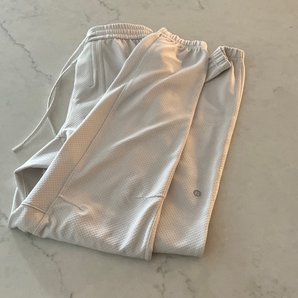Brand new lululemon sweatpants/joggers